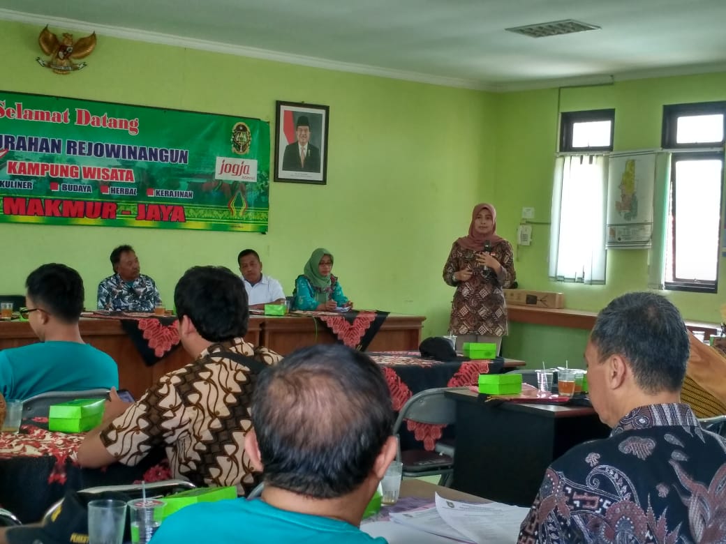 Kunjungan kerja Kecamatan Laweyan Pemerintah Kota Surakarta ke Kelurahan Rejowinangun