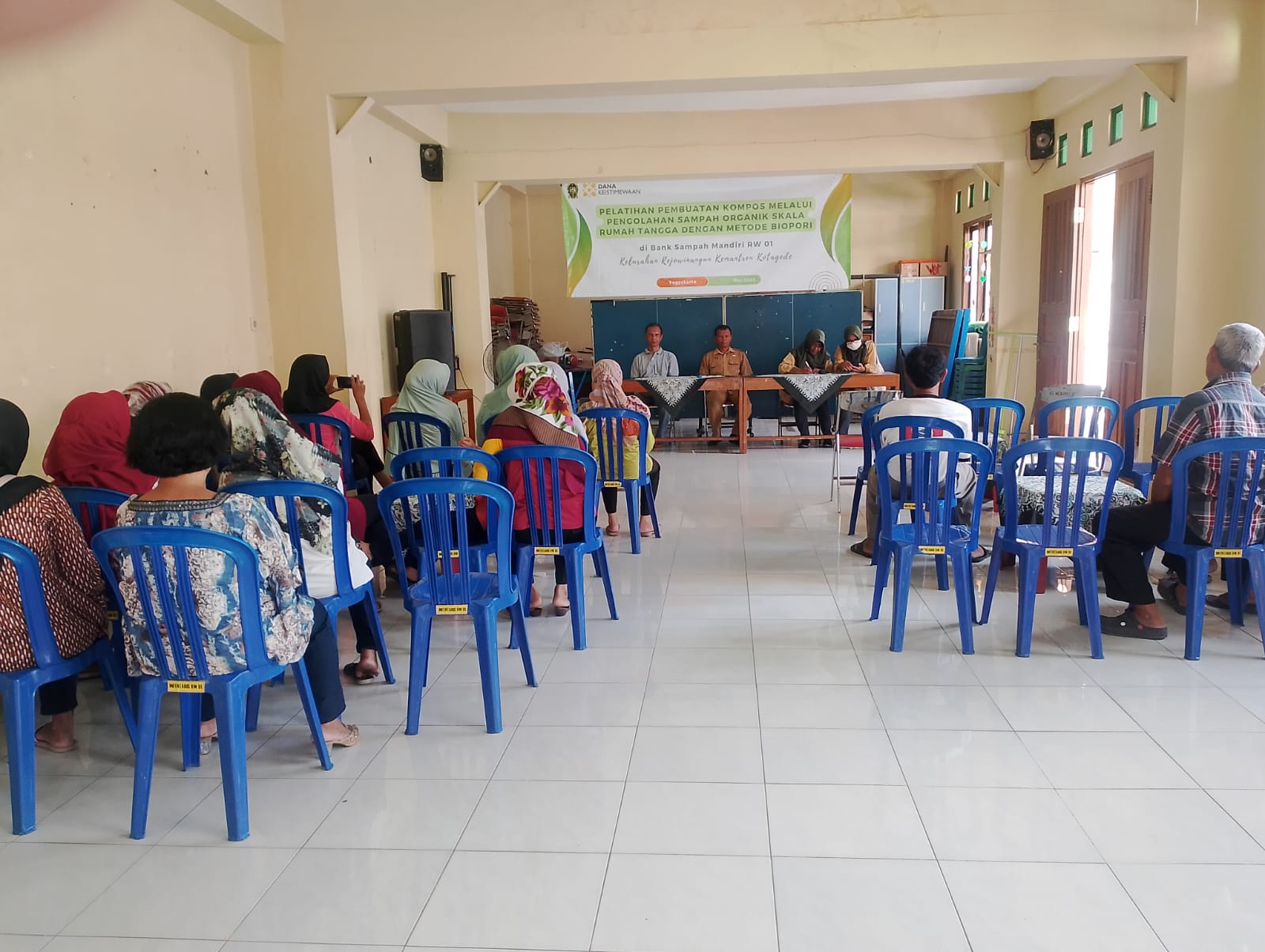 Pelatihan Biopori Kelurahan Rejowinangun